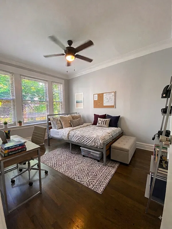 4 bed, 2.0 bath, 1800 sqft, $3,700 — Photo 4