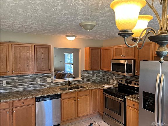 4th image of 5753 Woodville Dr