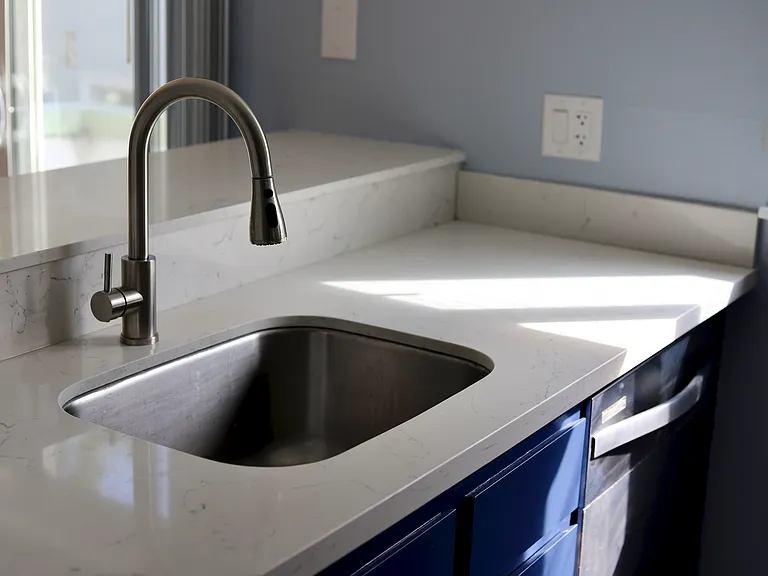 1515 E Union St #304 — Photo 10