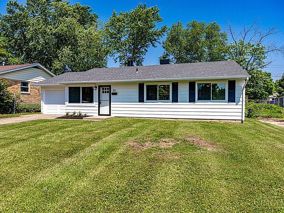 3rd image of 25 Chamberlin Dr
