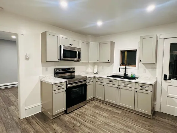 520 Baker St, Minersville, PA 17954