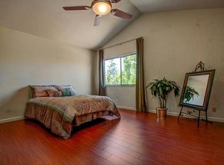 100 Perkins Ct, Los Gatos, CA 95032