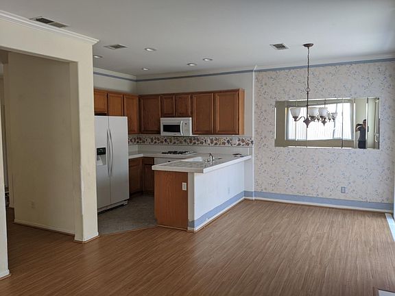 4th image of 9524 Capricorn Way