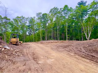 27 Lovett Rd, Oxford, MA 01540