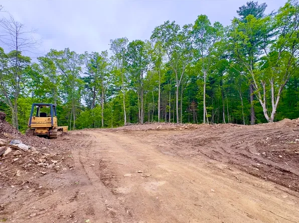 27 Lovett Rd, Oxford, MA 01540