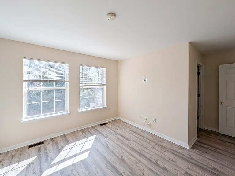 1023 Ross St — Photo 11
