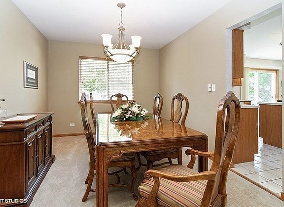 3rd image of 490 Cherry Hill Ct