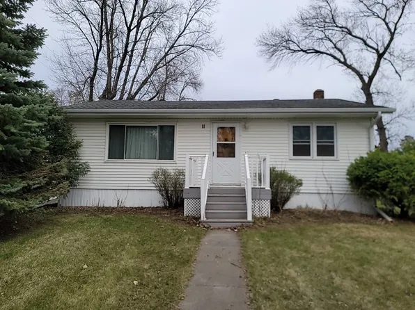 11 3rd St NW, Dilworth, MN 56529