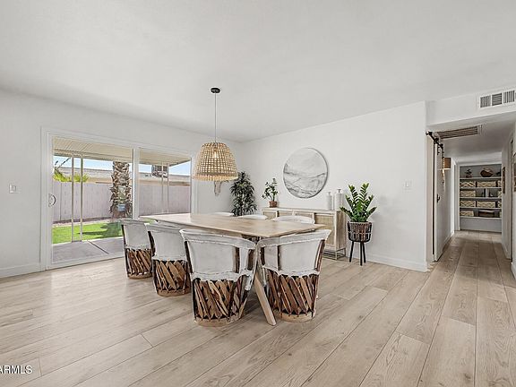 5th image of 4819 W SUNNYSIDE Avenue
