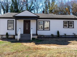 204 22nd Ave NE, Hickory, NC 28601