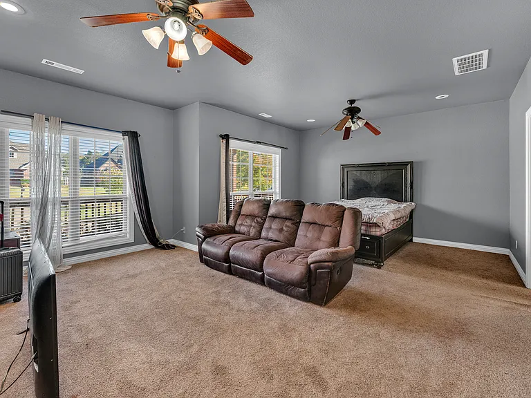 2265 N Covington Park Blvd — Photo 21