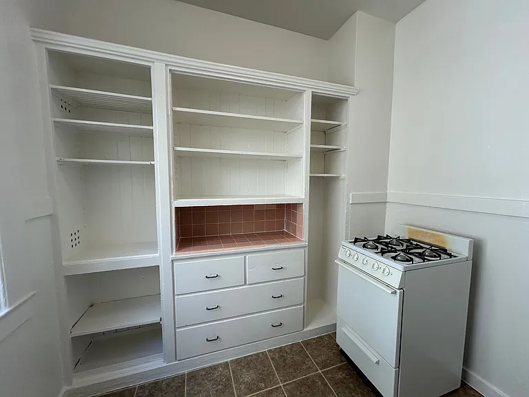 935 Pine St #1372R — Photo 14