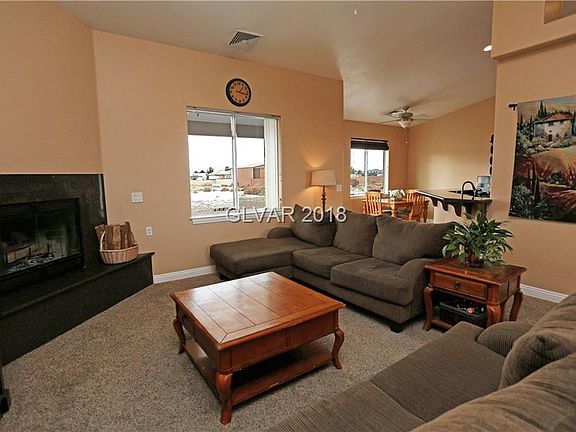 4th image of 3650 Newcomb Ave