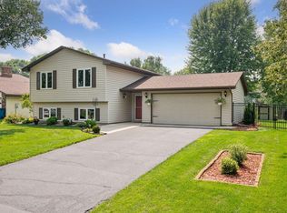 7417 W 100th St, Minneapolis, MN 55438