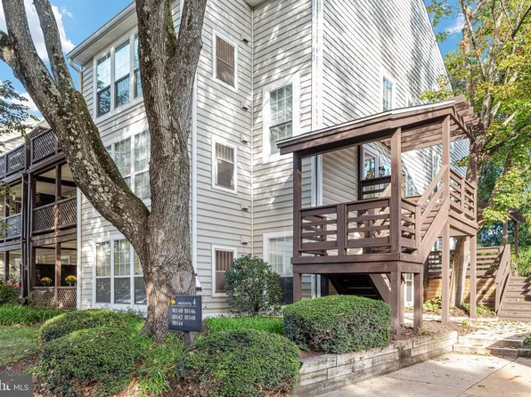 10140 Oakton Terrace Rd, Oakton, VA 22124