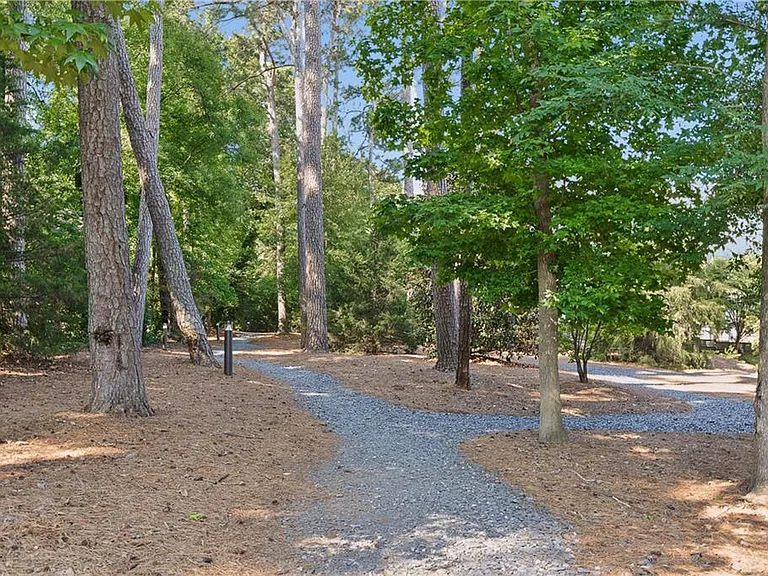 857 Constellation Dr — Photo 41