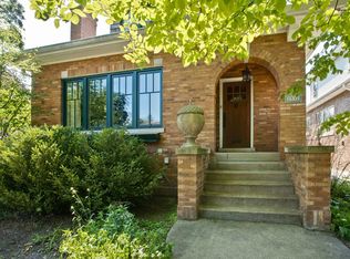 2532 Ridgeway Ave, Evanston, IL 60201