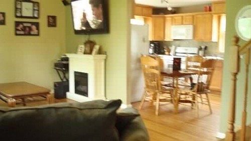 4th image of 9739 Castello Ave