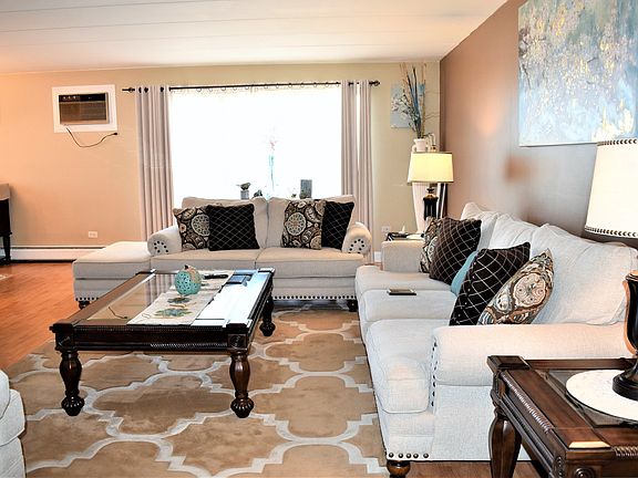 5th image of 10440 S Mason Ave #101