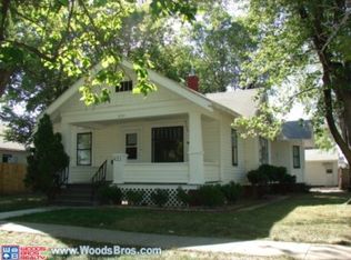 621 W 7th St, Grand Island, NE 68801