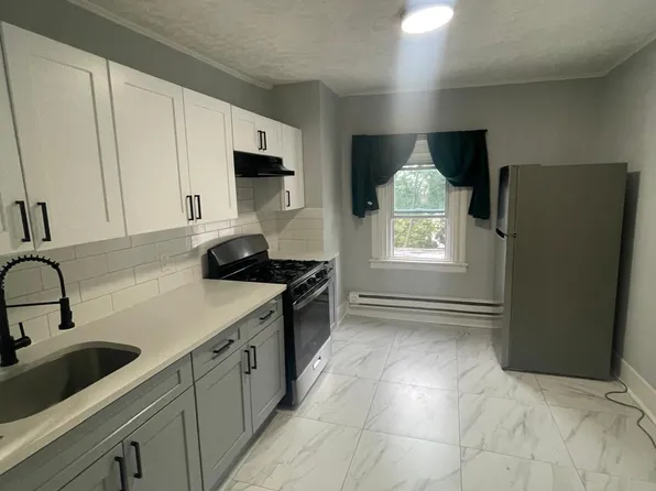 136 Hedden Ter, Newark, NJ 07108