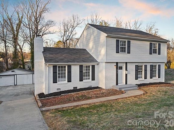 3rd image of 6713 Somersworth Dr