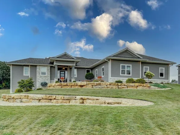 3078 Parker Pass, Sun Prairie, WI 53590