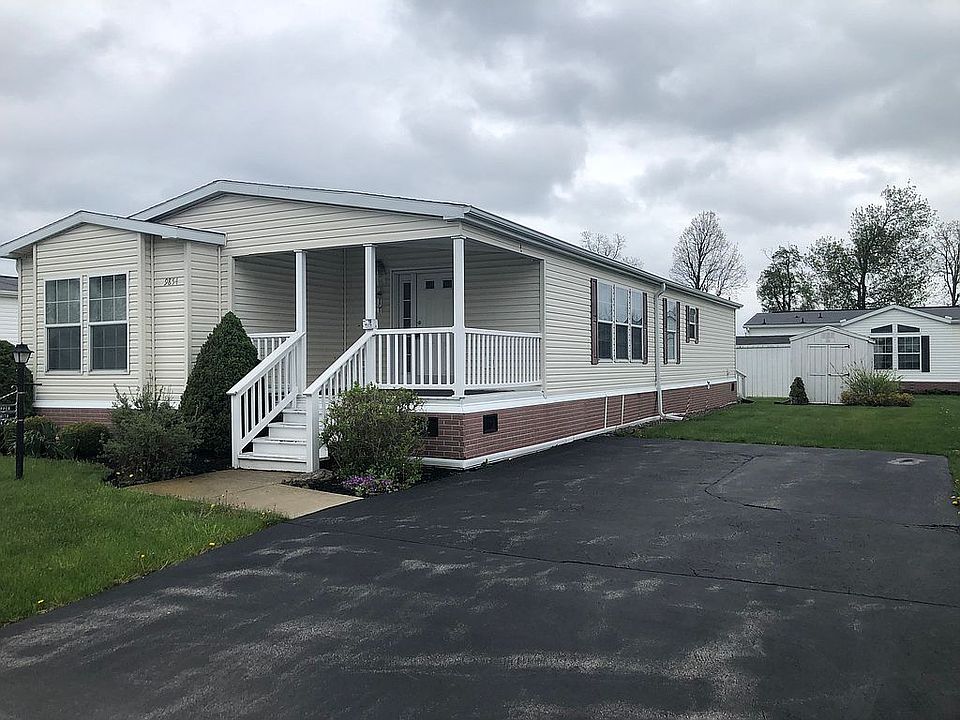 1st image of 9854 Sandringham Dr