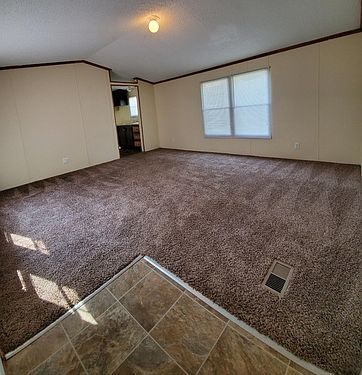 3rd image of 38895 Wyoming Dr