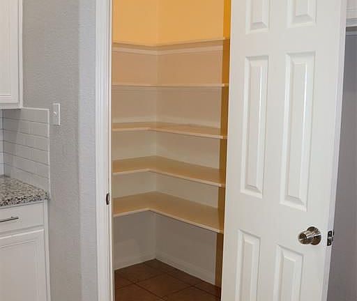 4th image of 21527 Sullivan Forest Dr