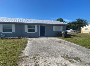 4520 67th St W #A, Bradenton, FL 34210