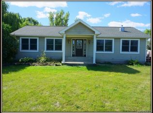 3100 Saunders Settlement Rd, Sanborn, NY 14132