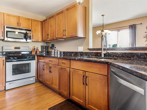 3rd image of 9200 W 96th Pl