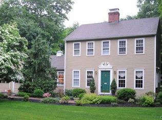 4 Aramon Cir, Brookfield, CT 06804