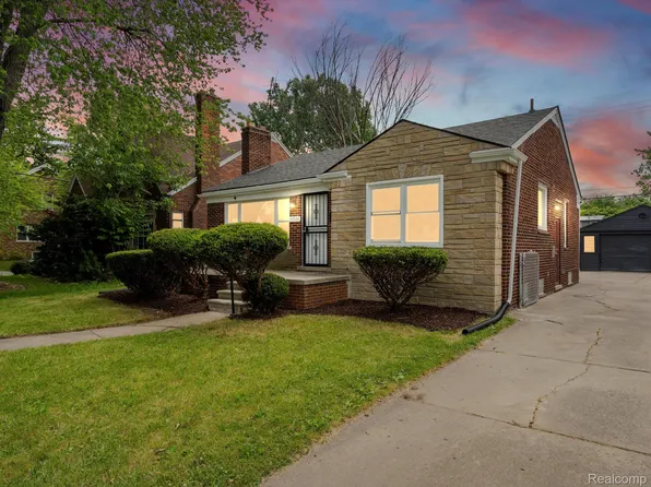 15508 Carlisle St, Detroit, MI 48205
