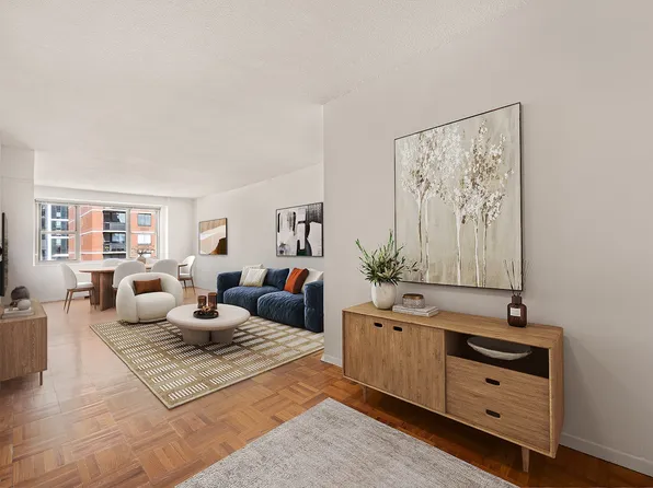 300 East 40th Street image 2 of 16