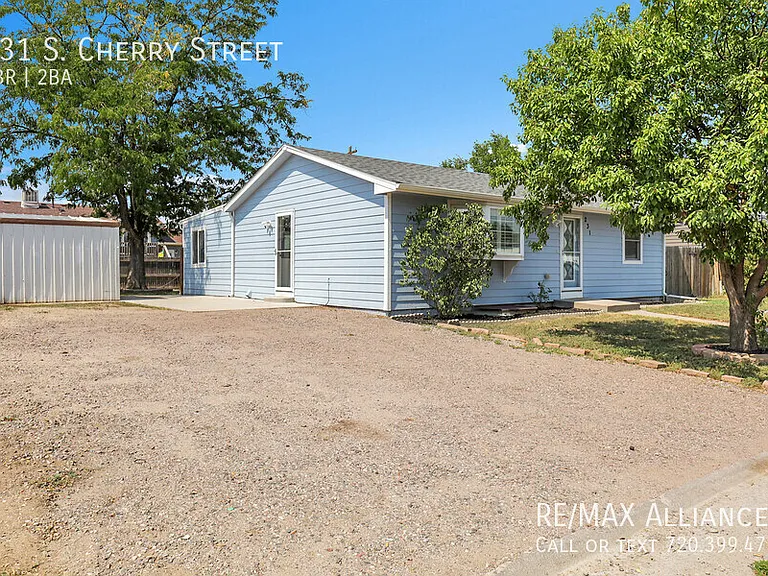 231 S Cherry St — Photo 3