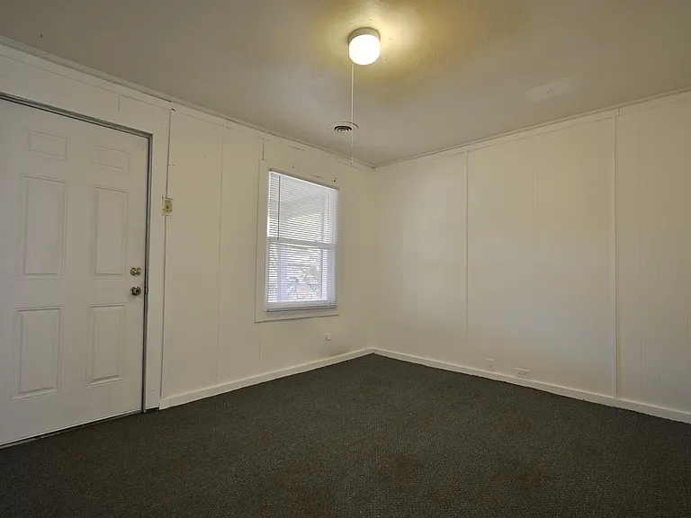 916 W Maple Ave N — Photo 6