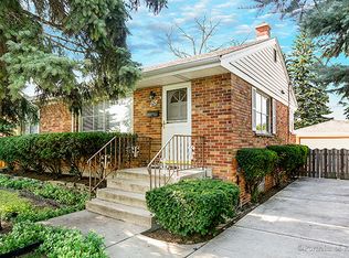 620 Van Buren Ave, Des Plaines, IL 60018