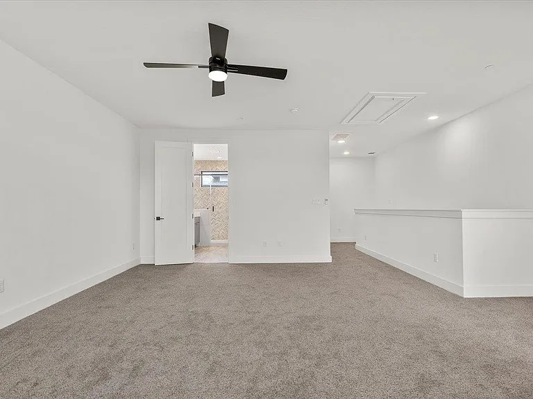 315 Holton Dr #201 — Photo 14