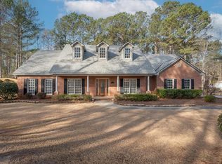 952 Day Lake Dr, Midland, GA 31820