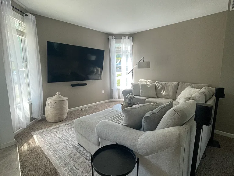 920 Center Pl #922 — Photo 3