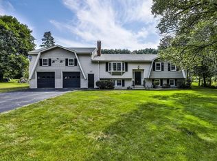 6 Heath Rd, Merrimac, MA 01860