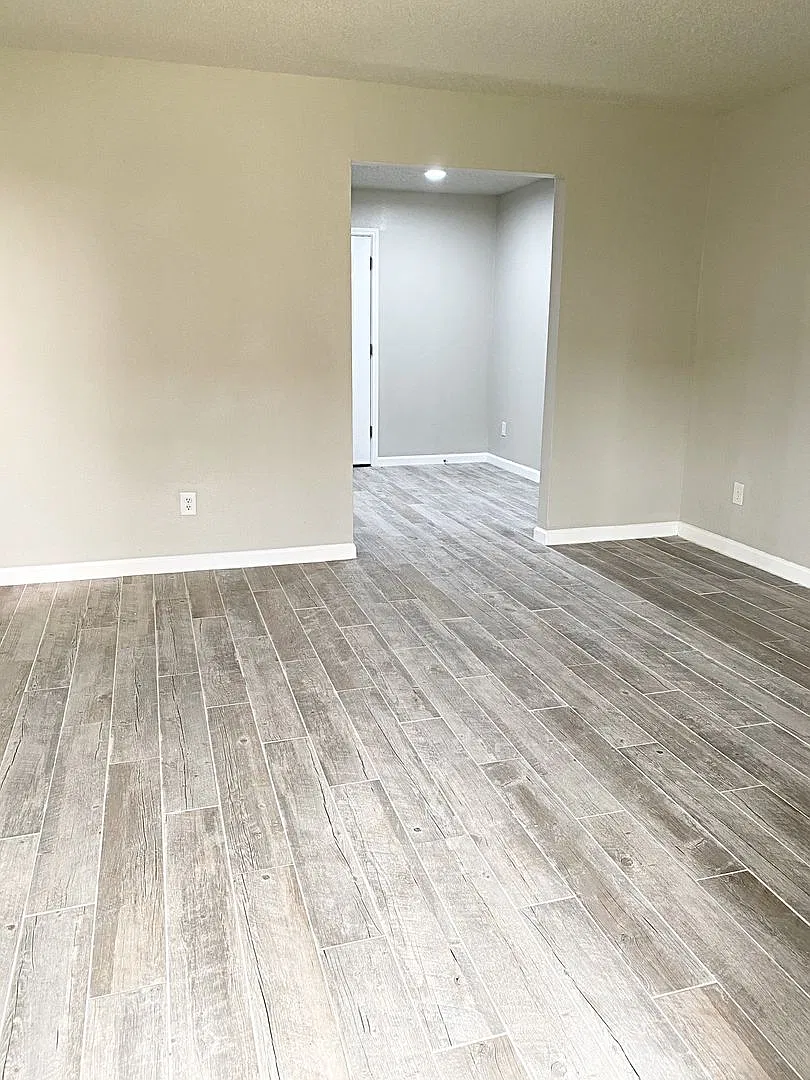 5943B Bedford, Beaumont, TX 77708 — Photo 2