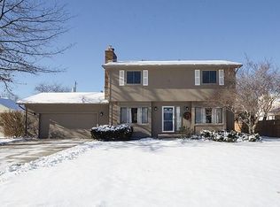 3868 Hillside Dr, Ypsilanti, MI 48197