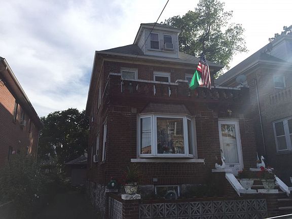 2nd image of 322 E 242nd St