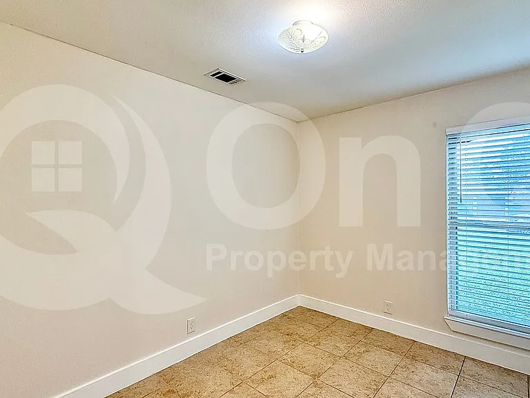 509 Greenway Dr — Photo 13