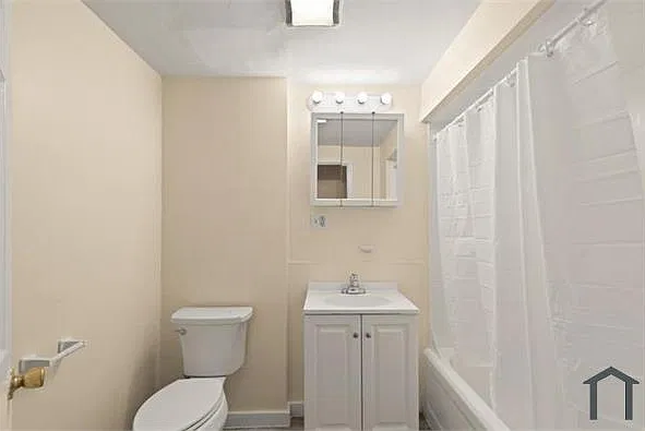 55 Rock Ave — Photo 4