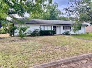 1790 Fairfax St, Paris, TX 75460