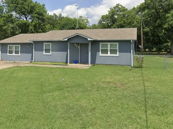 411 Mill St, Cumby, TX 75433